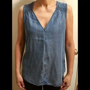 NWOT GAP Sleeveless Top. Flowy denim look.
